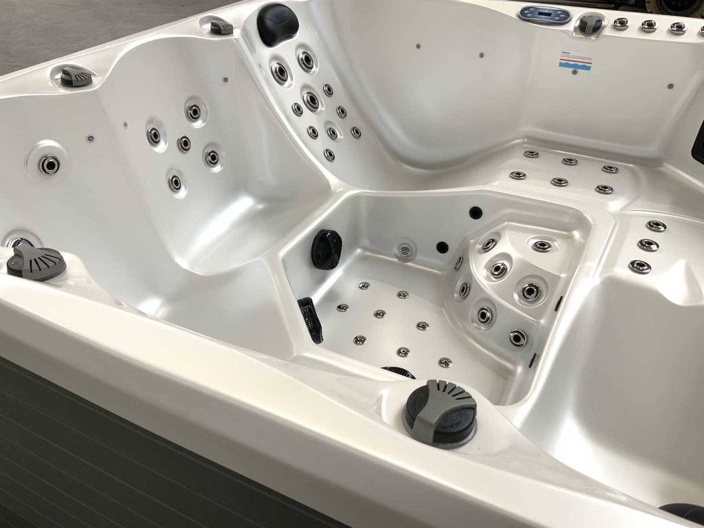 Whirlpool Las Vegas Balboa 2025 Neu
