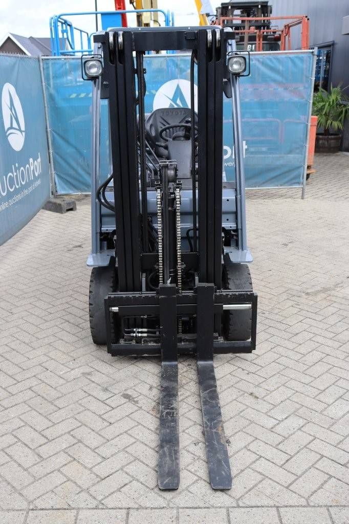 Gabelstapler Toyota 02-8FGF18 Treibgas 1550kg 4,3m 2013