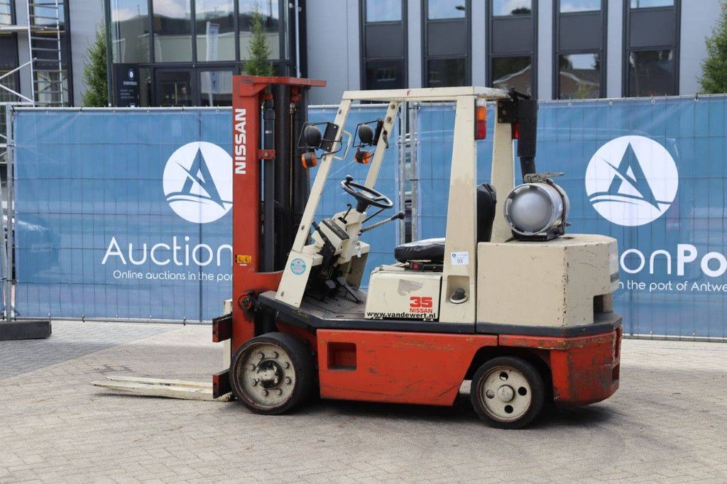 Gabelstapler Nissan KCUGH02F350 Treibgas 2250kg 3,1m 1995