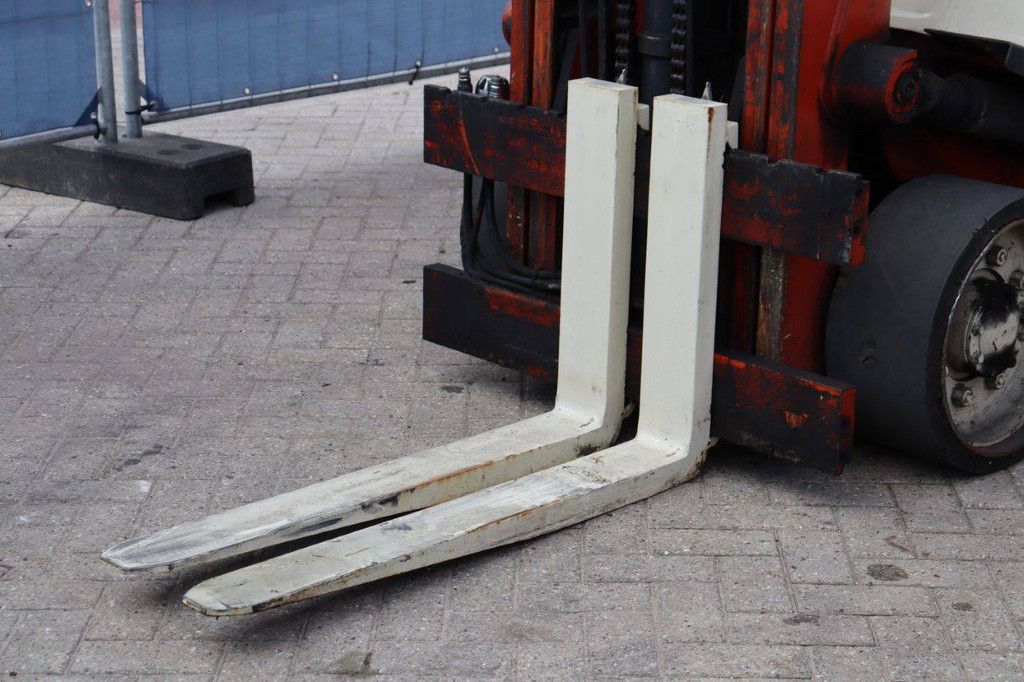 Gabelstapler Nissan KCUGH02F350 Treibgas 2250kg 3,1m 1995