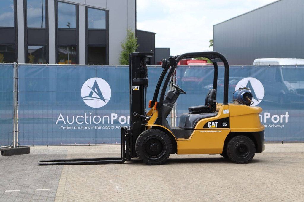 Gabelstapler Caterpillar GP35N Treibgas 3500kg 4,4m 2008