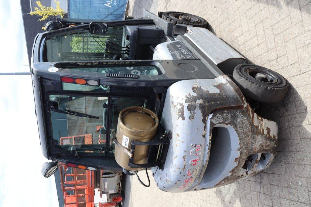 Forklift Nissan UD02A25PQ LPG 2500kg 4.3m 2006