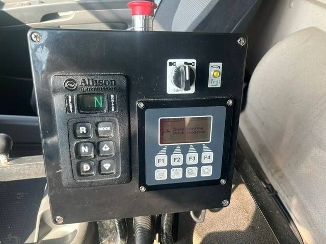 Vuilniswagen DAF CF290 6x2 Diesel 295pk 2014