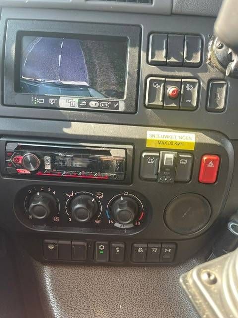 Vuilniswagen DAF CF290 6x2 Diesel 295pk 2014