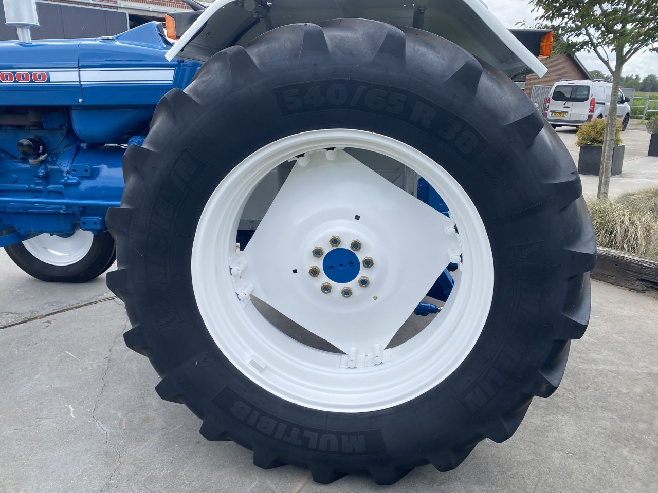 Nette ford 5000