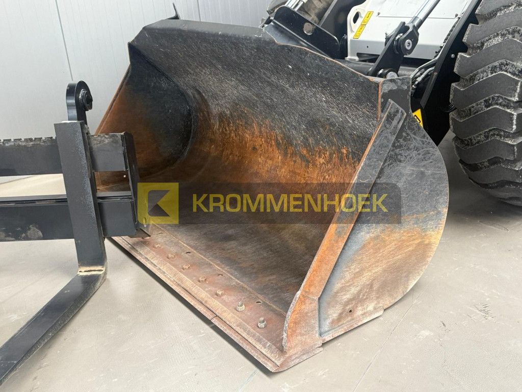 JCB 417 HT Demo KH9524