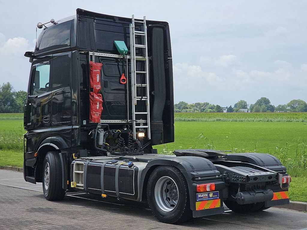 MERCEDES-BENZ ACTROS 1848 LS gigaspace 2x tank