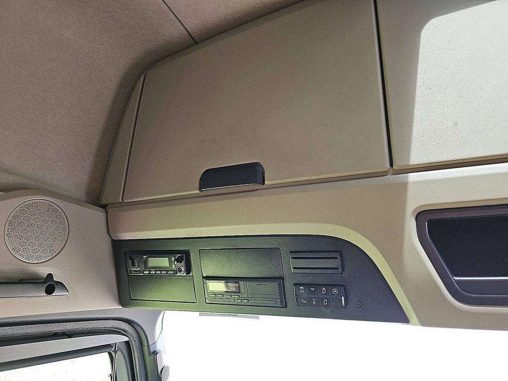 MERCEDES-BENZ ACTROS 1848 LS gigaspace 2x tank