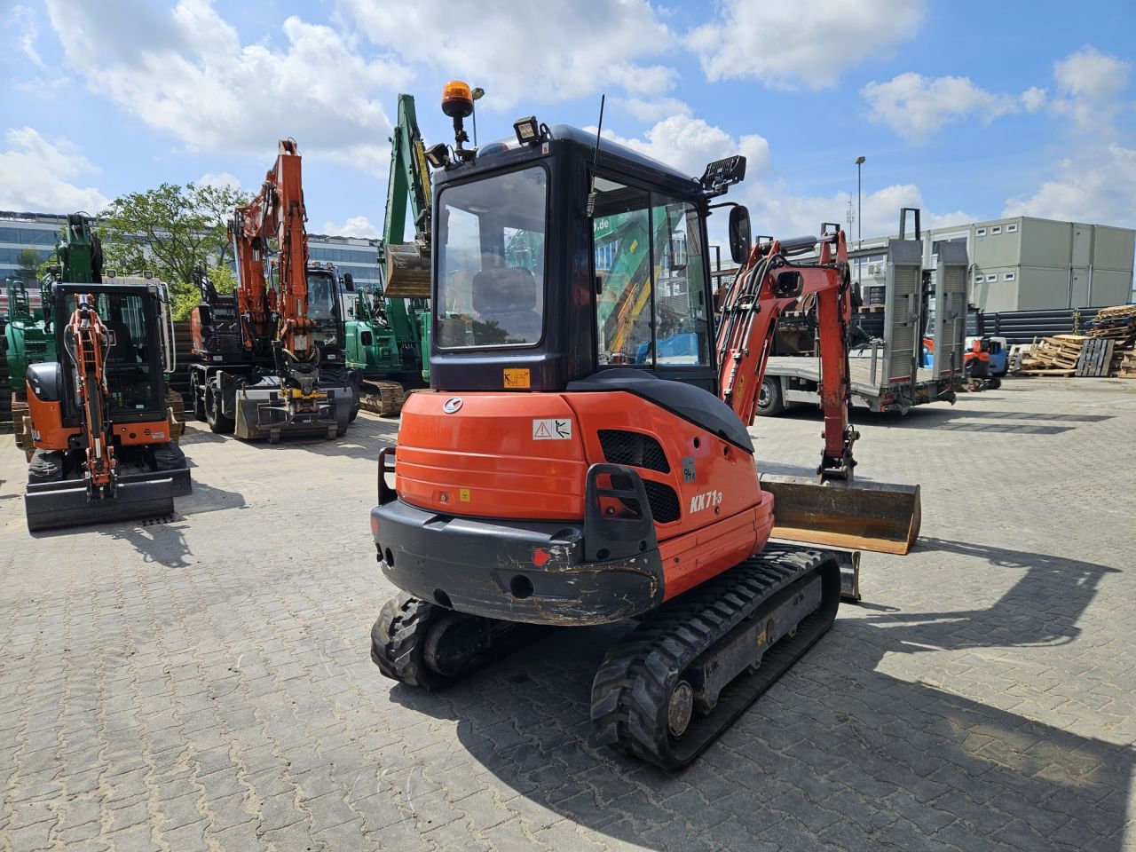 Kubota KX71-3