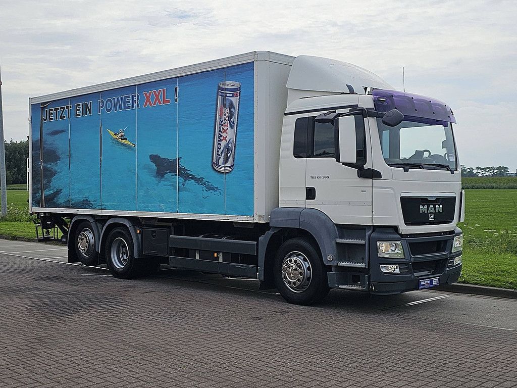 M.A.N. 26.360 TGS 6x2 taillift