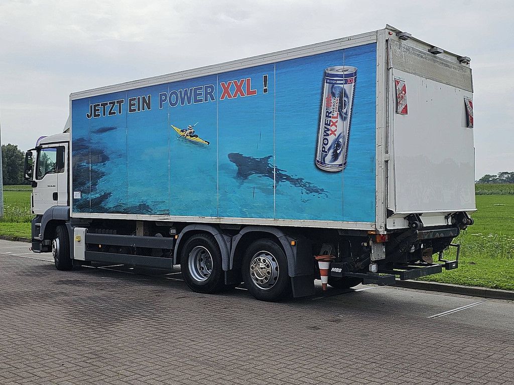 M.A.N. 26.360 TGS 6x2 taillift