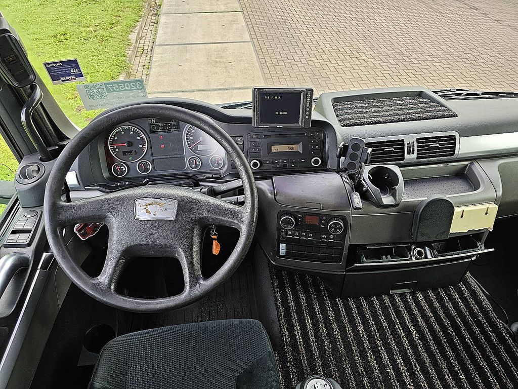 M.A.N. 26.360 TGS 6x2 taillift