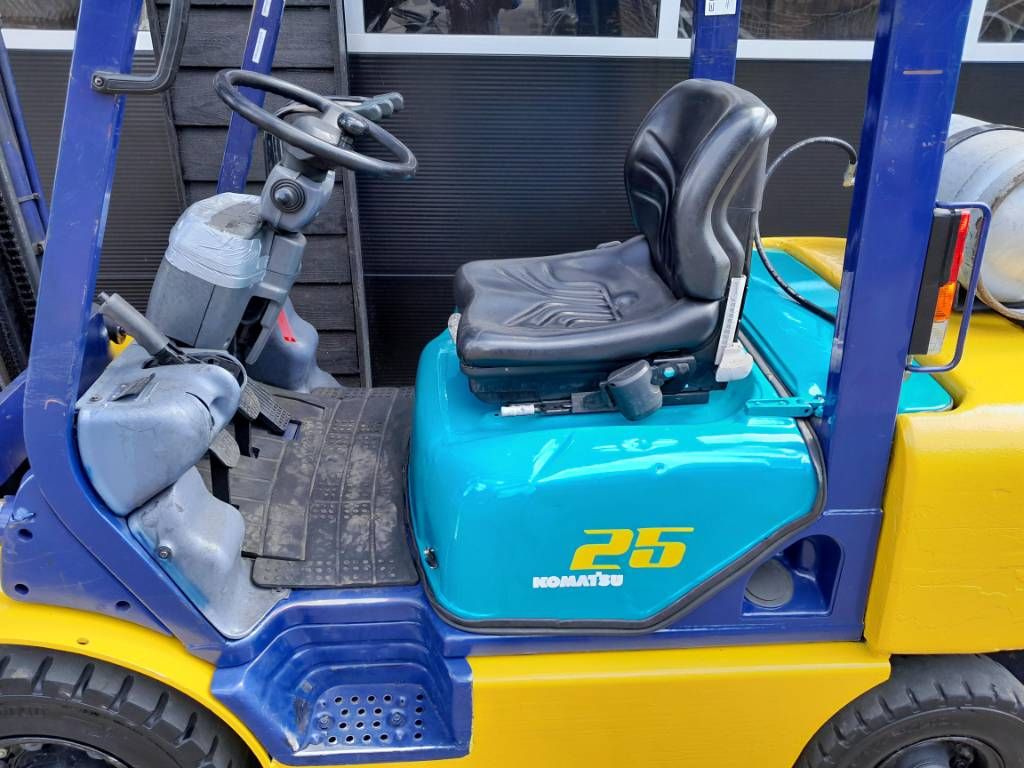 Komatsu FG 25 HT-14 Freelift - Sideshift - Triplex - LPG