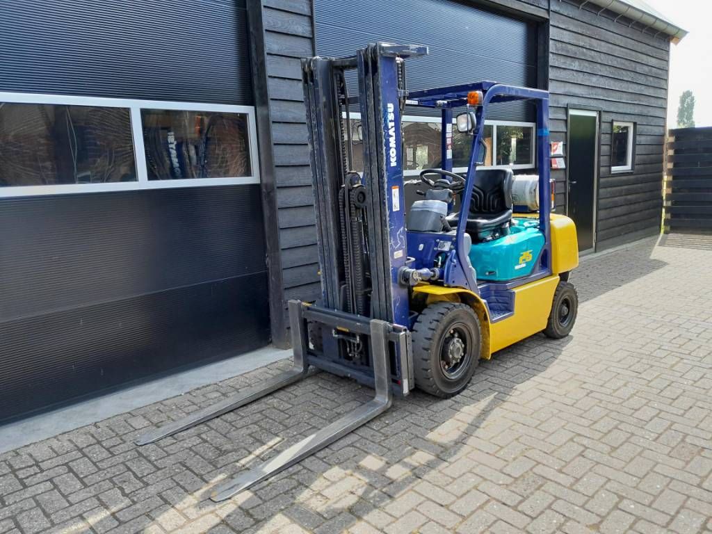 Komatsu FG 25 HT-14 Freelift - Sideshift - Triplex - LPG