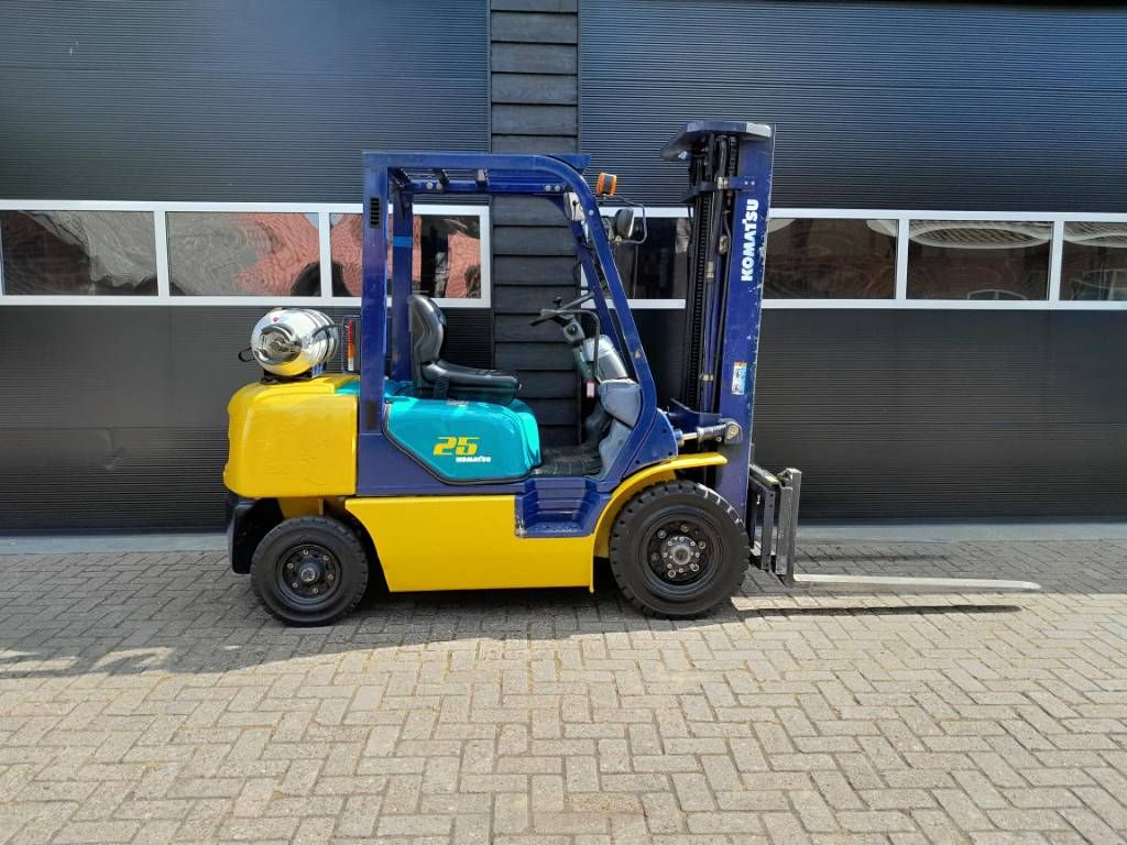 Komatsu FG 25 HT-14 Freelift - Sideshift - Triplex - LPG
