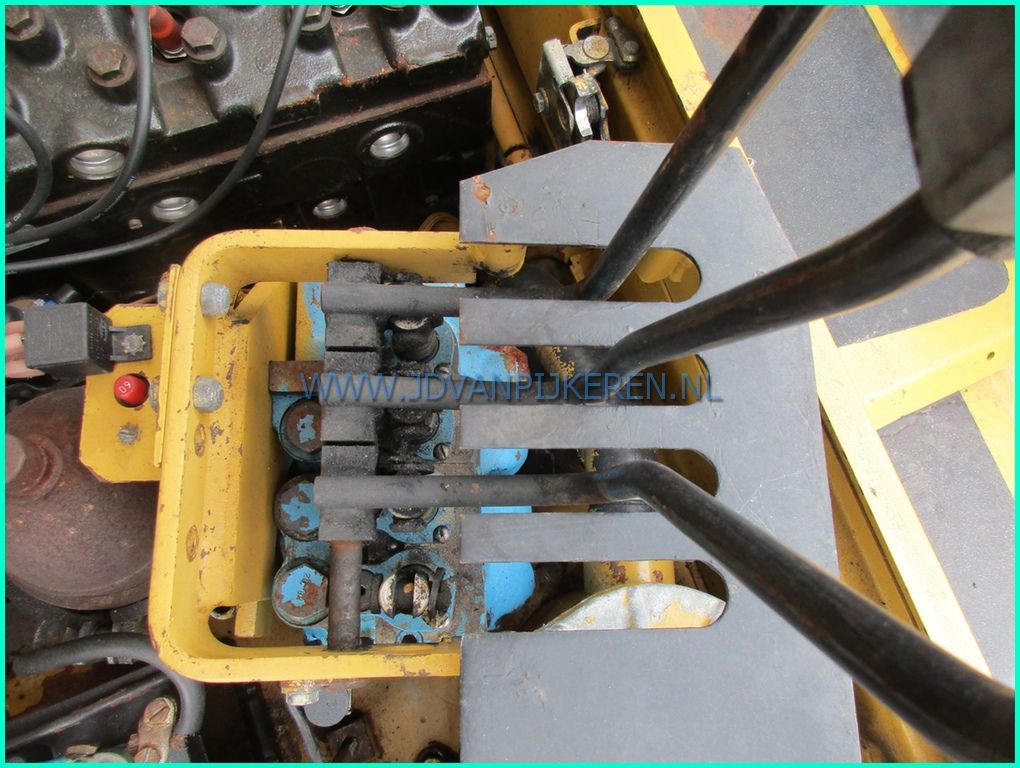 Caterpillar V80F 4000kg Perkins LPG sideshift+4xhydrauliek