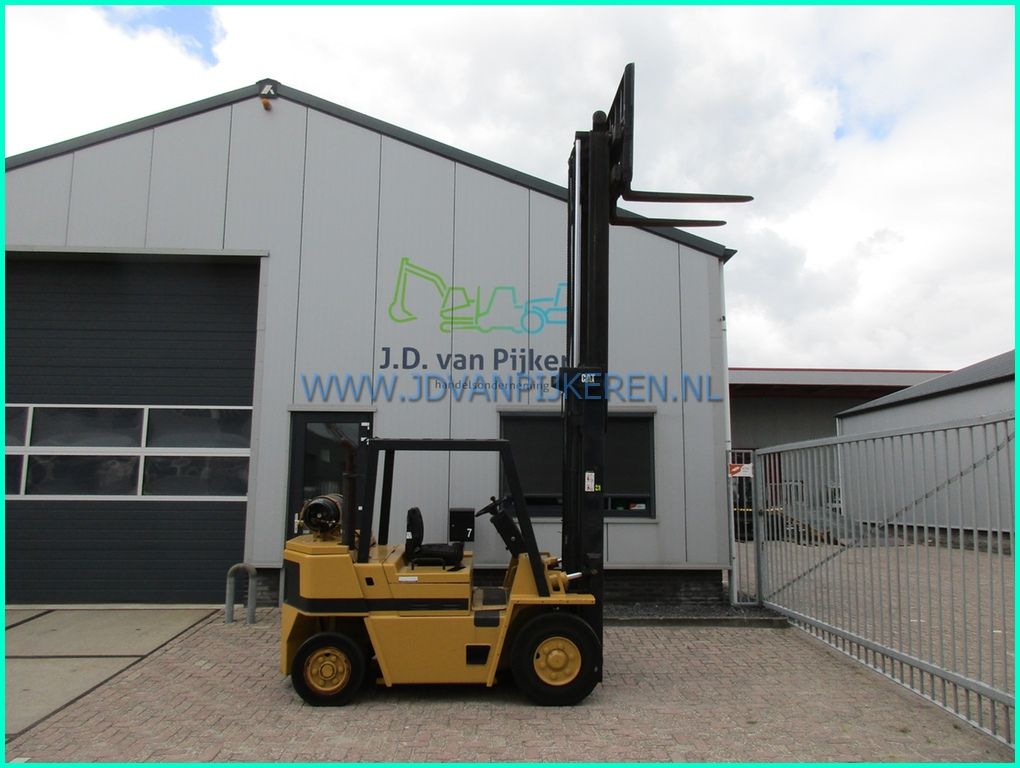 Caterpillar V80F 4000kg Perkins LPG sideshift+4xhydrauliek