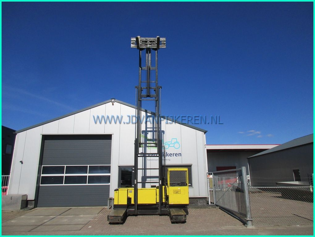 Baumann 4 weg zijlader triplex9m+vorkenspreider+freelift