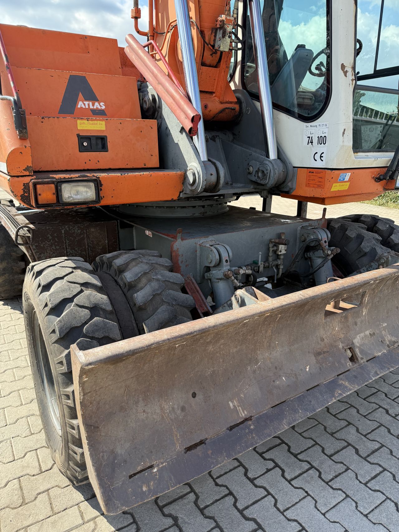 Atlas 1404m