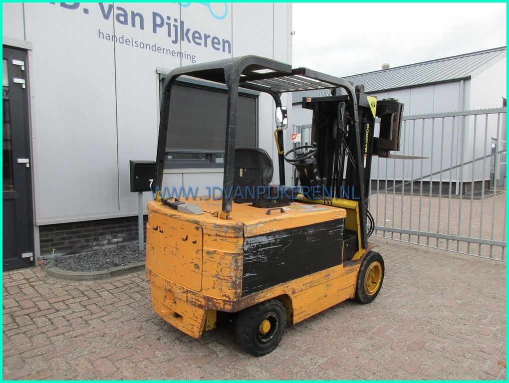 Daewoo B30S-2 3000kg triplex4.7m+sideshift+freelift