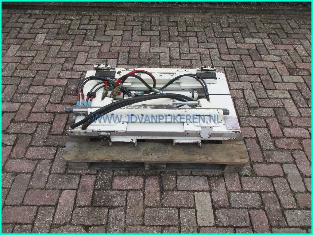 Roncari FEM2 vorkenspreider 182cm + sideshift