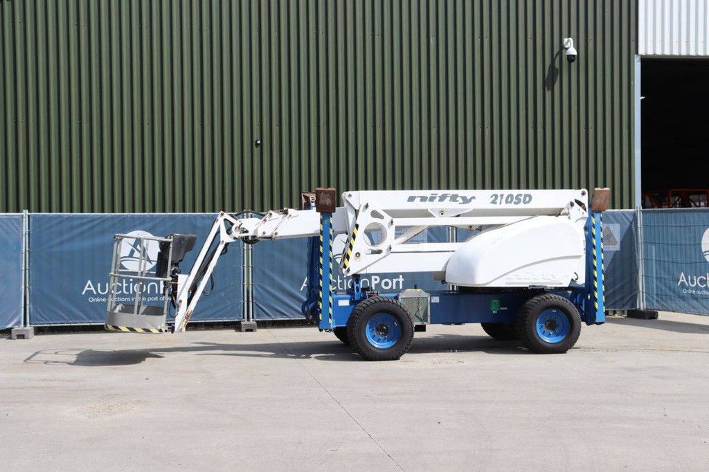 Nifty 210 SD Diesel 21.3m Articulated Boom Lift 2006
