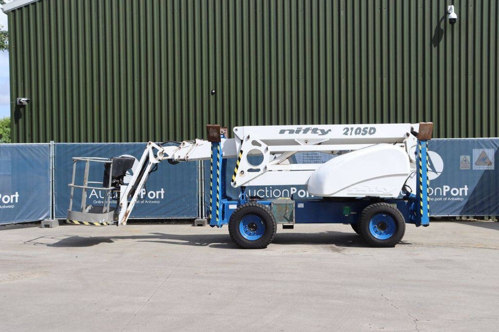 Nifty 210 SD Diesel 21.3m Articulated Boom Lift 2006