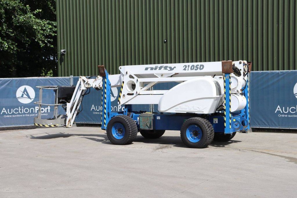 Nifty 210 SD Diesel 21.3m Articulated Boom Lift 2006