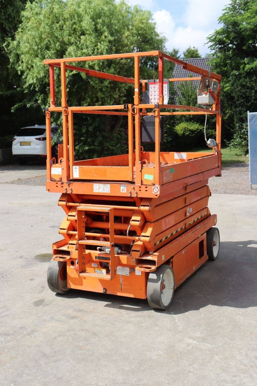 Scissor lift Skyjack SJIII-4626 Electric 9.9m 2014