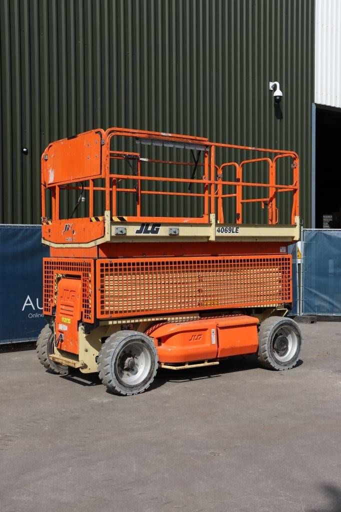 JLG 4069LE Electric Scissor Lift 14.19m