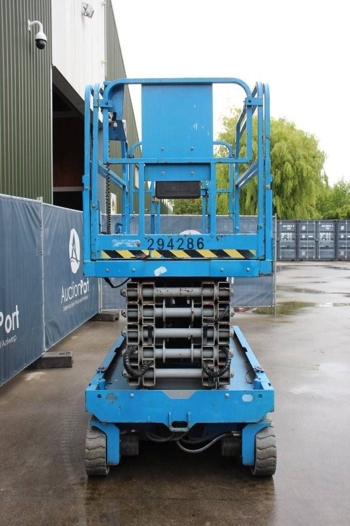 Genie GS-4047 Electric Scissor Lift 13.7m 2015