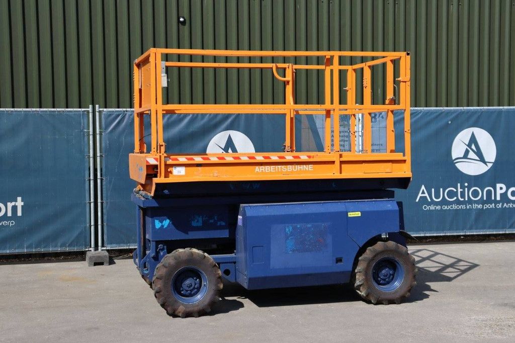 Scissor lift Genie GS2668 Electric 9.92m 2001