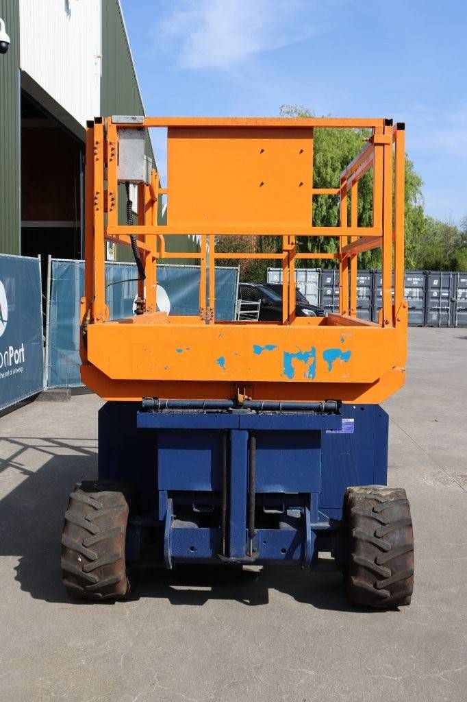 Scissor lift Genie GS2668 Electric 9.92m 2001