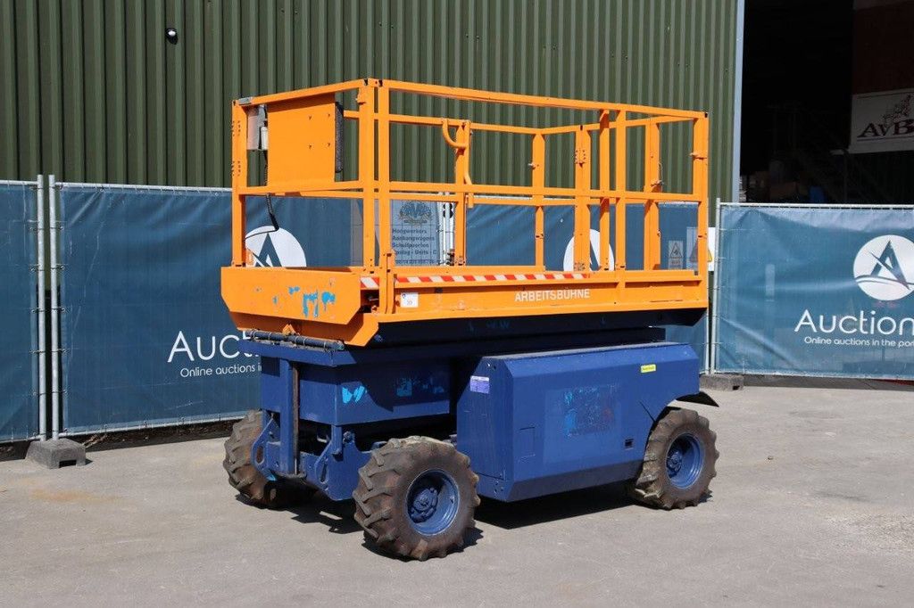 Scissor lift Genie GS2668 Electric 9.92m 2001