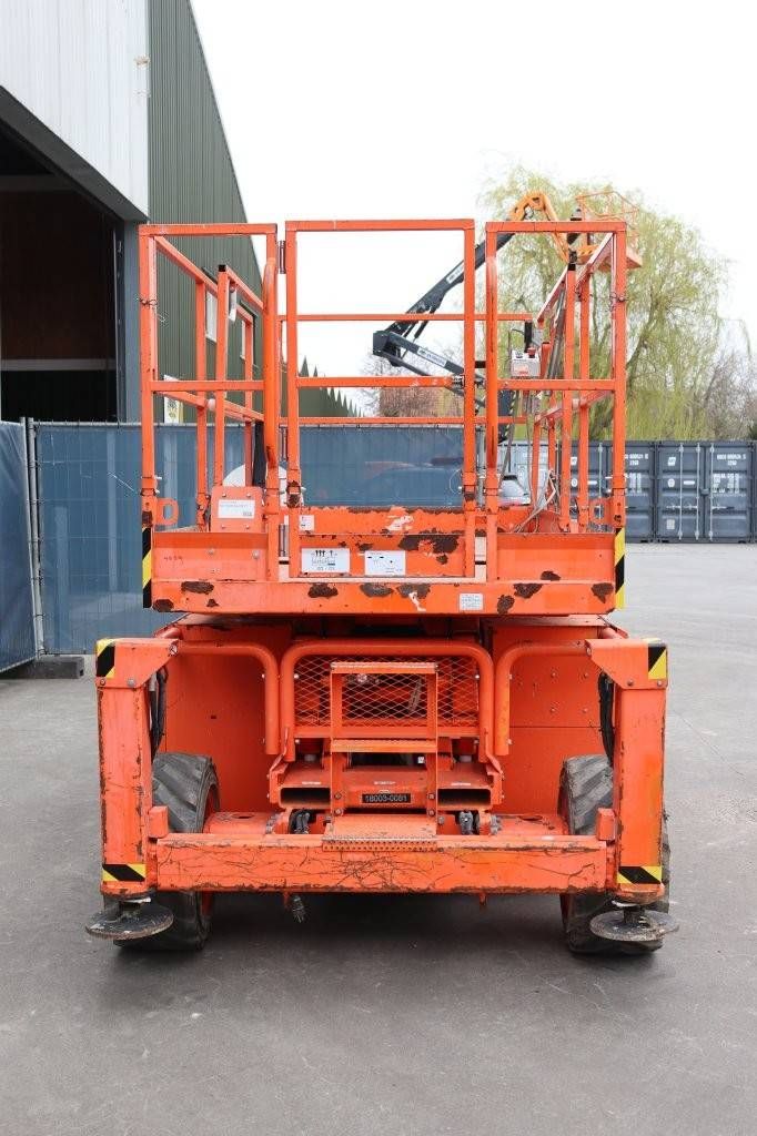 Scherenbühne Skyjack SJ 6826RT Diesel 9,92m 2017