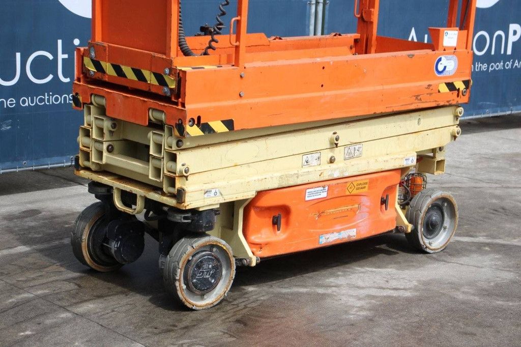 JLG 1930ES Electric Scissor Lift 7.72m 2015