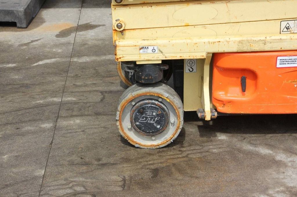 JLG 1930ES Electric Scissor Lift 7.72m 2015