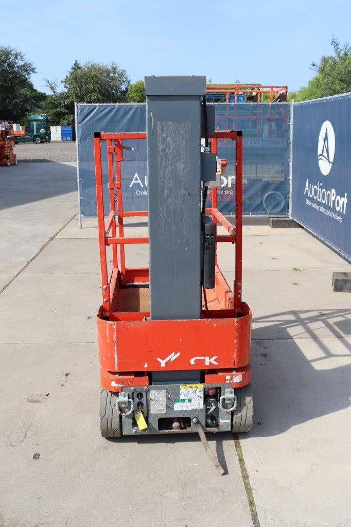 Skyjack SJ12 Electric Mast Lift 227kg 5.65m 2015