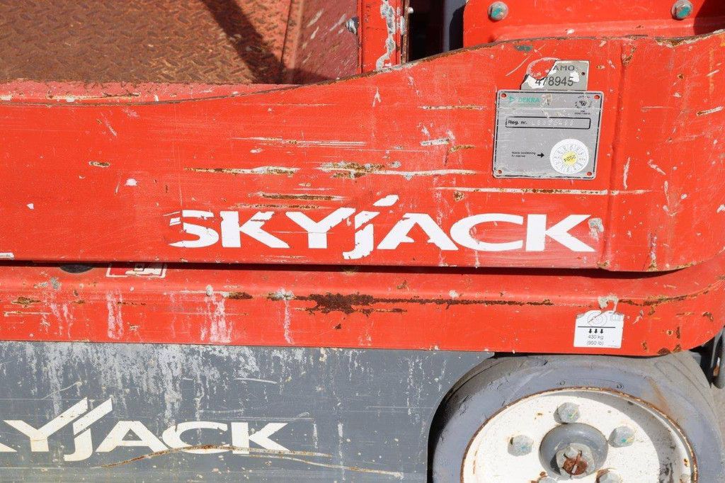 Skyjack SJ12 Electric Mast Lift 227kg 5.65m 2015