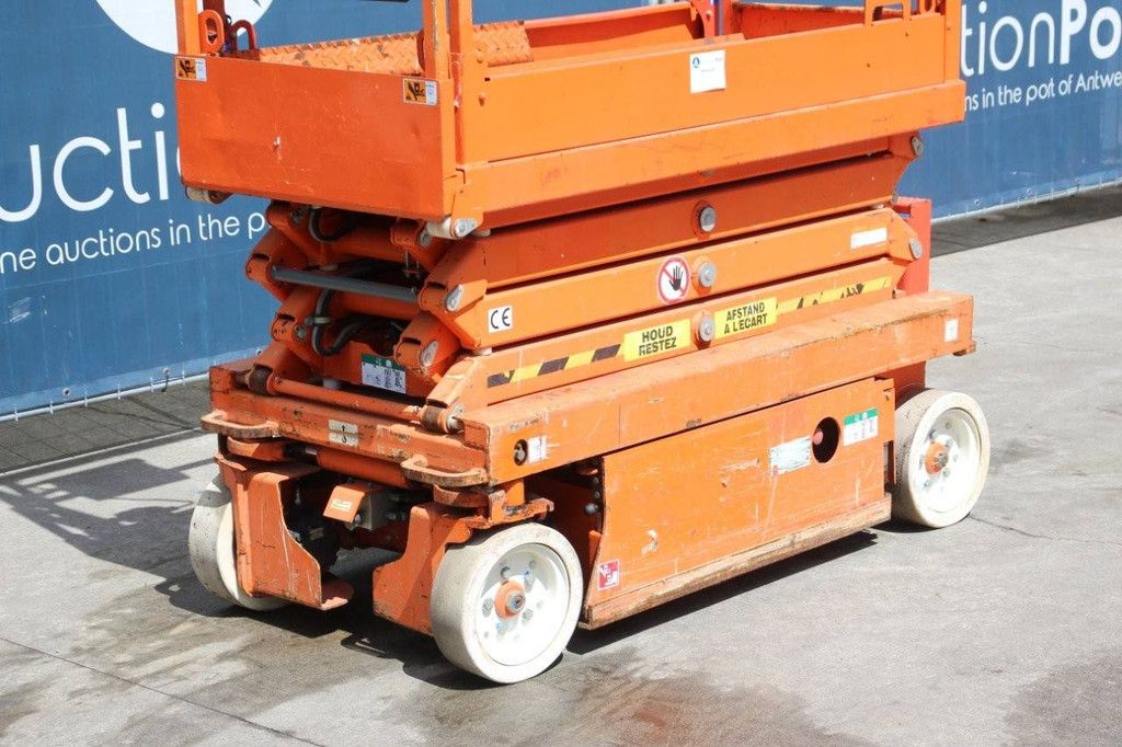Scissor Lift Skyjack SJ3219 Electric 7.79m 2012