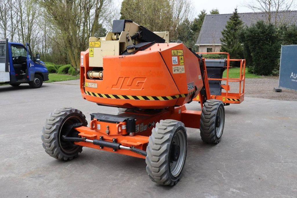 Articulating boom lift JLG 340AJ Diesel 12.33m 2012