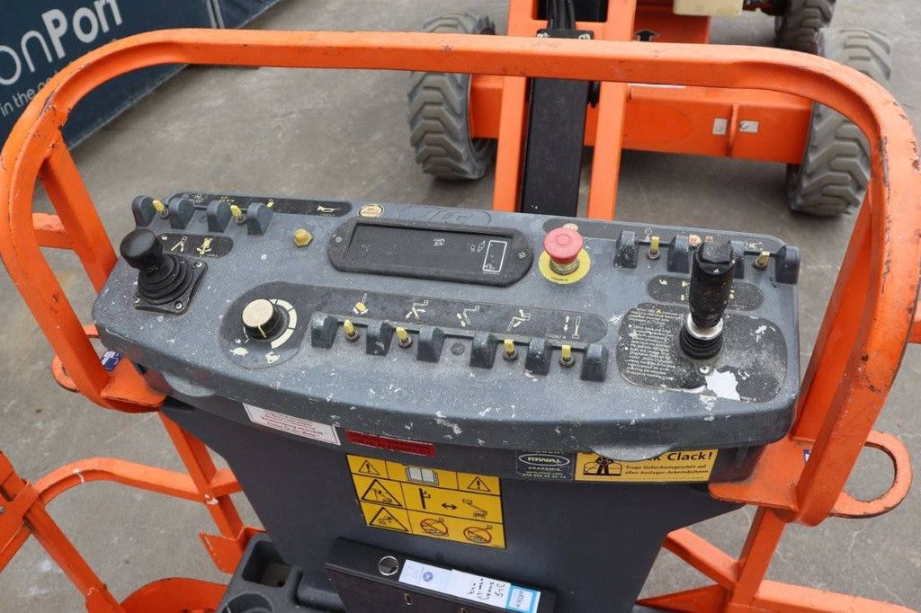 Articulating boom lift JLG 340AJ Diesel 12.33m 2012