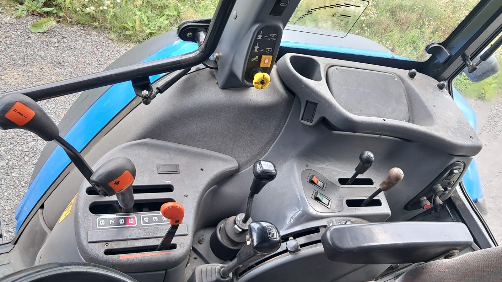 New Holland TS 90 met voorlader