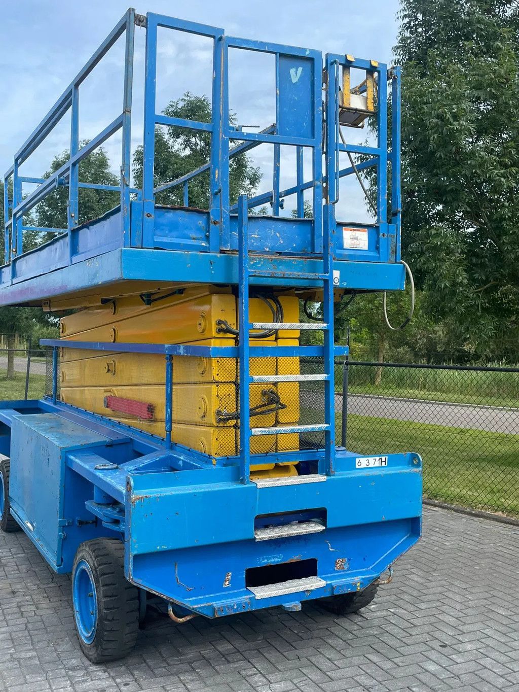 Liftlux SL172-18E2WD | 19.2 METER | NOT WORKING