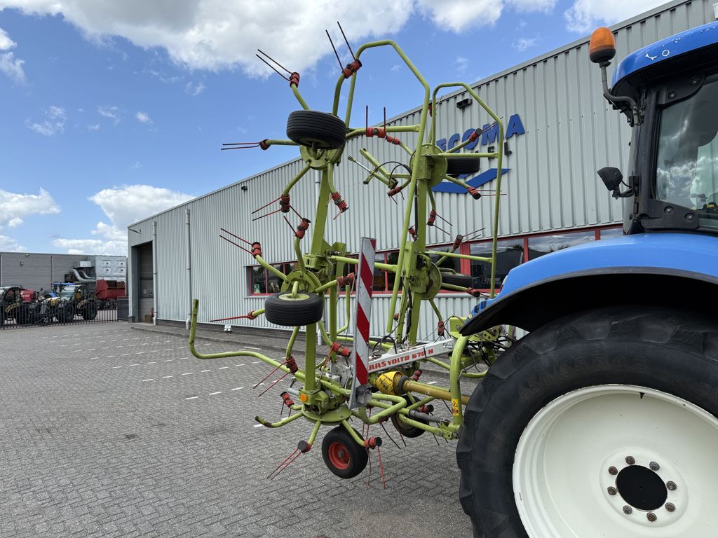 Claas Volto 670H Schudder