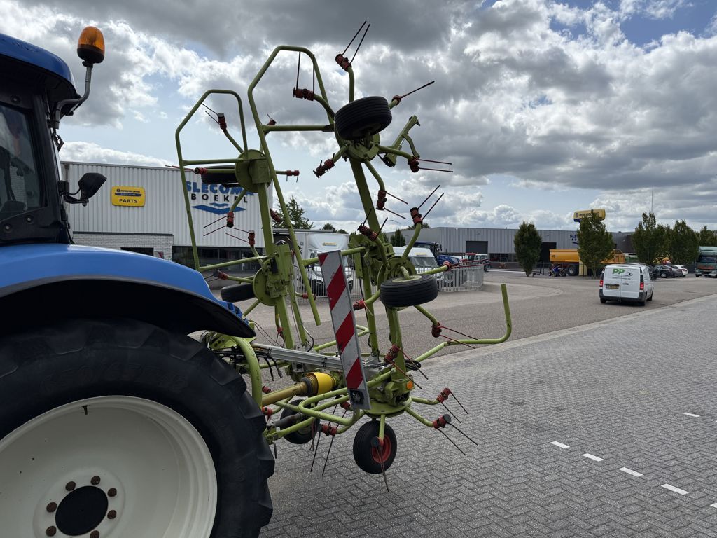 Claas Volto 670H Schudder