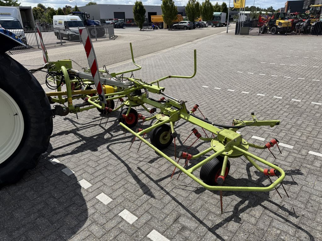 Claas Volto 670H Schudder