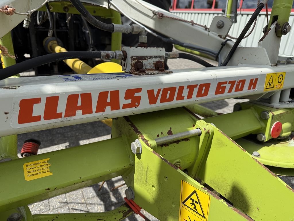 Claas Volto 670H Schudder