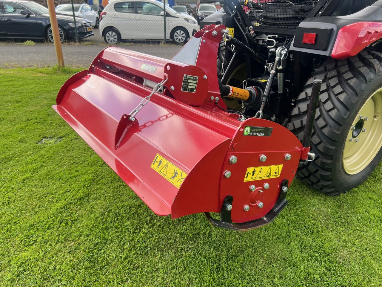 Majar RDM125 grond frees compact tractor