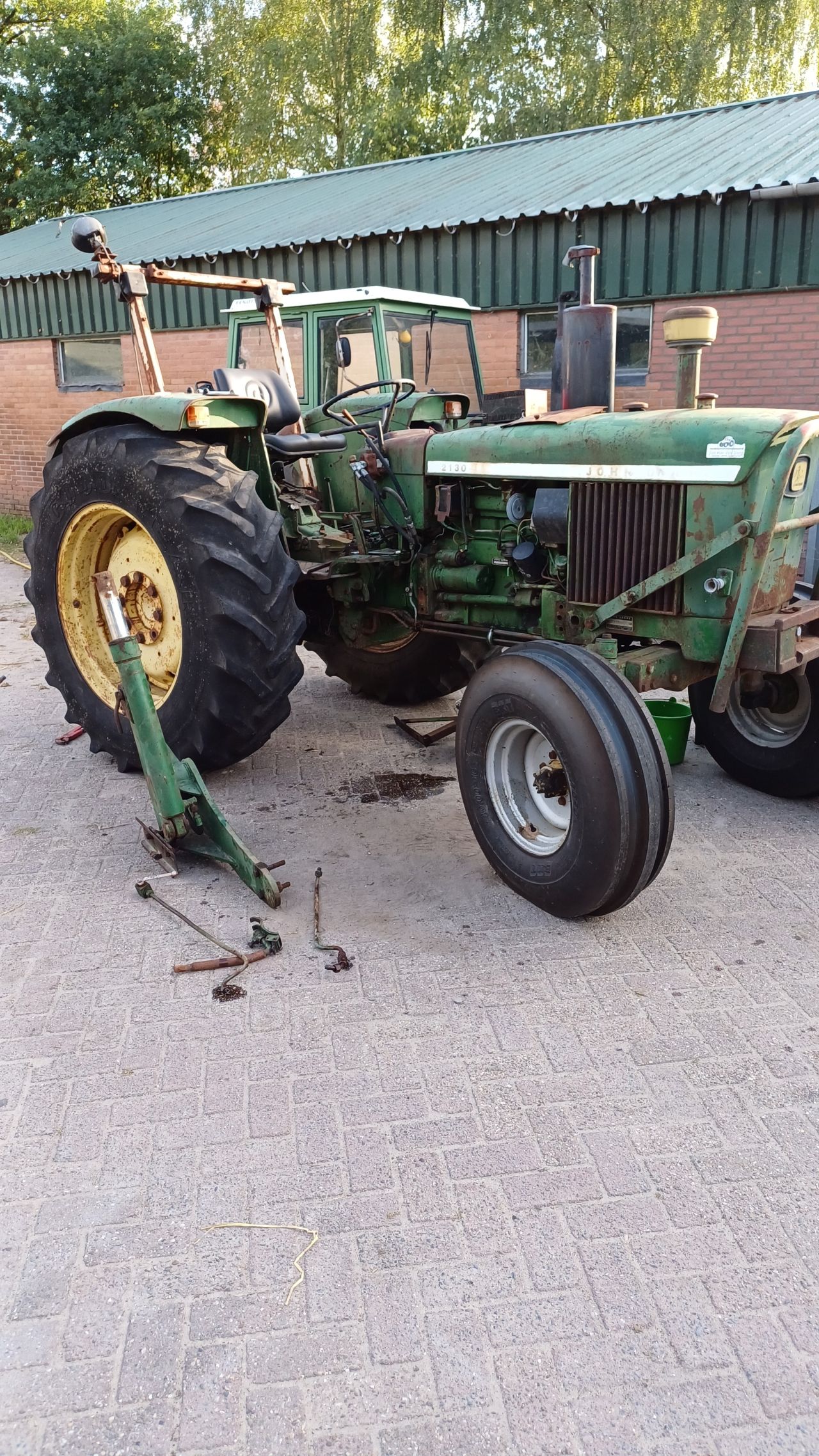 John deere 2130